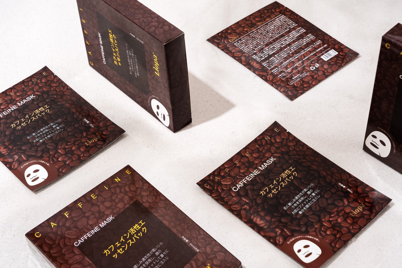 Áp dụng trang điểm cho một cái nhìn tươi mát và đơn giản